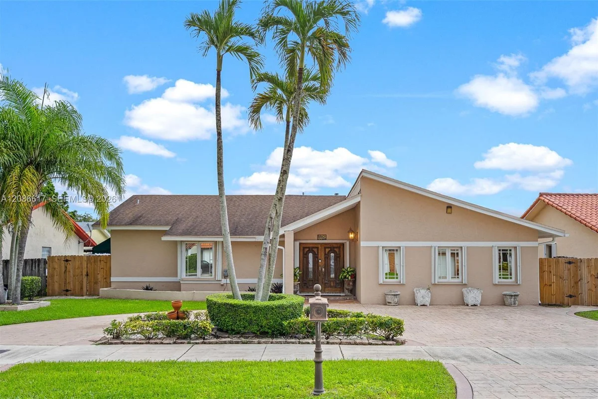 12855 SW 116th St, Miami: photo 1 of 46