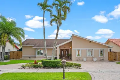 12855 SW 116th St, Miami: photo 1 of 46