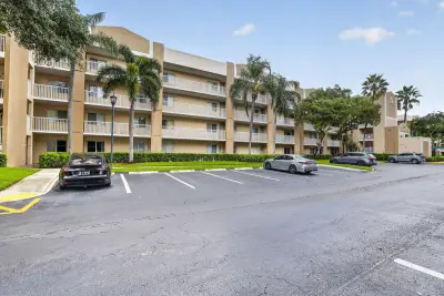 9537 Weldon Cir #405, Tamarac: photo 1 of 61