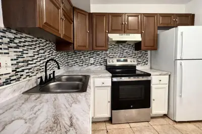 3700 NW 21st St #109, Lauderdale Lakes: photo 1 of 24