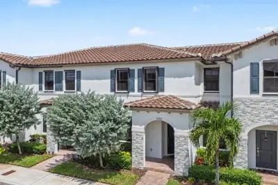 11805 SW 245th Ter, Homestead: photo 1 of 37