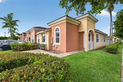 23702 SW 110th Ave, Homestead: photo 1 of 16