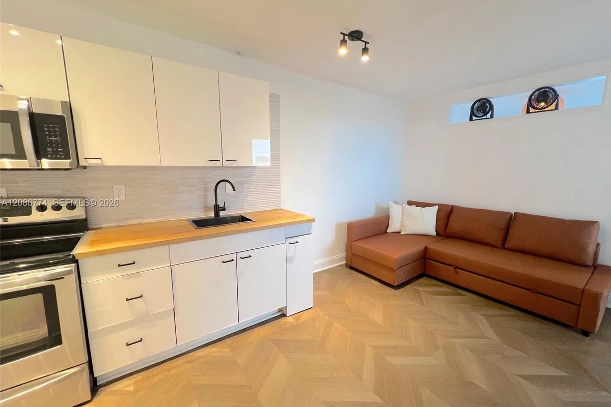 1255 Collins Ave #604, Miami Beach: photo 1 of 24