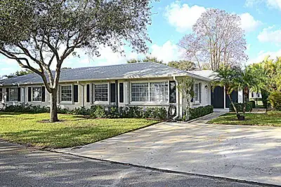 10101 S 44th Dr, Boynton Beach: photo 1 of 16