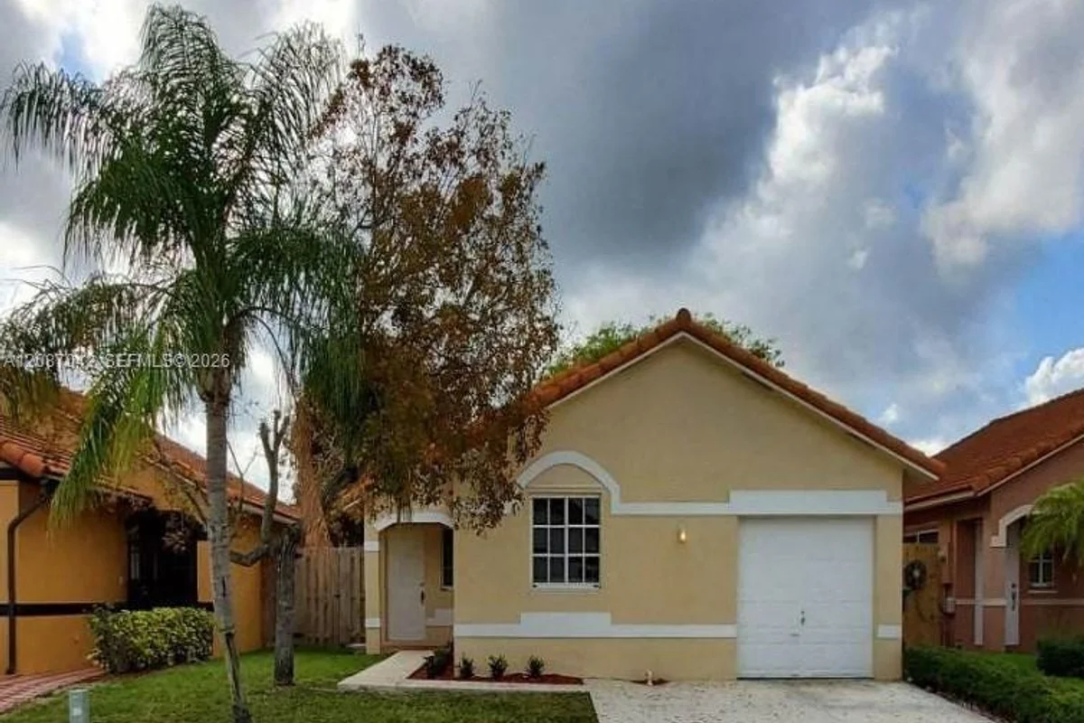 17655 SW 146th Ct, Miami: photo 1 of 16