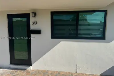 30 NW 56th Ct #1, Miami: photo 1 of 37