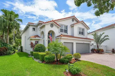 4756 S Classical Blvd, Delray Beach: photo 1 of 44
