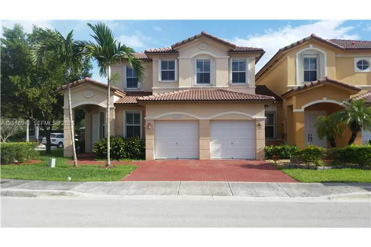11312 NW 74th Ter, Doral: photo 1 of 8