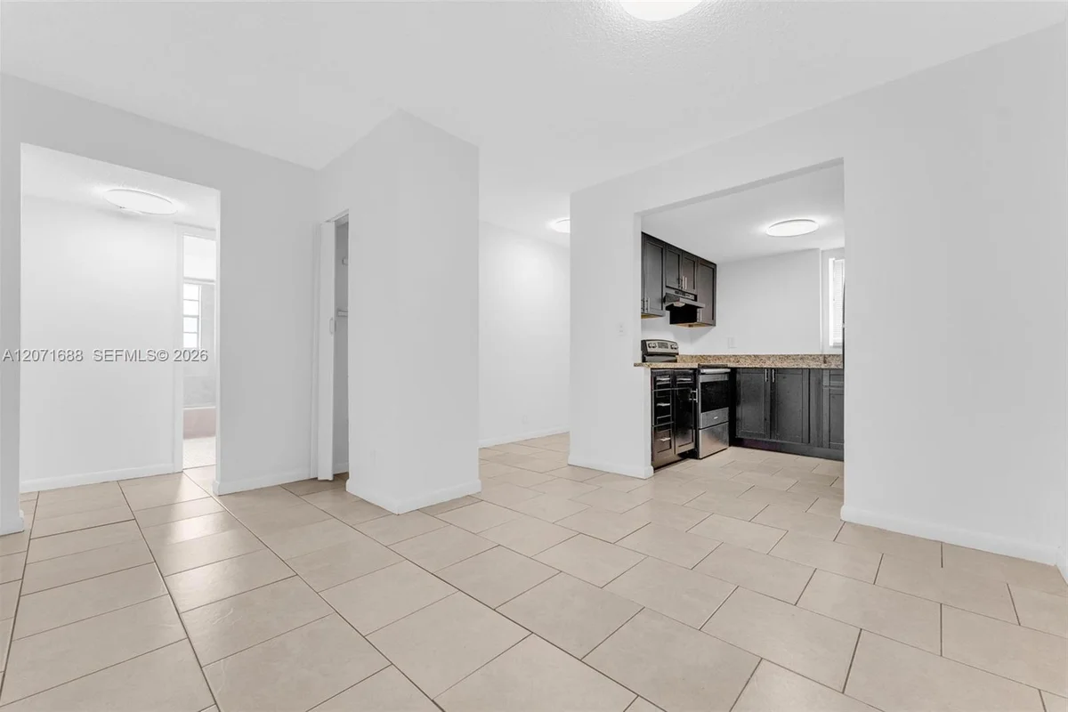 3751 SW 60th Ave #1, Davie: photo 1 of 36