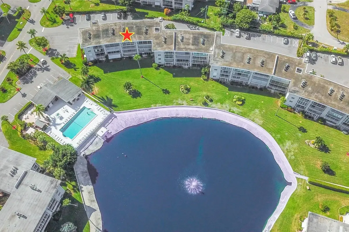 2728 Garden Dr N #413, Lake Worth: photo 1 of 12