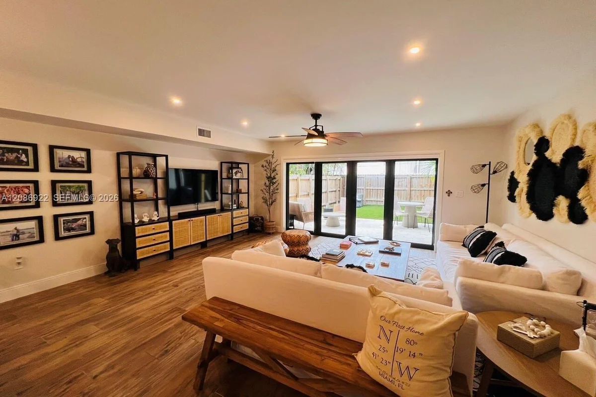7840 SW 86th St #22, Miami: photo 1 of 23