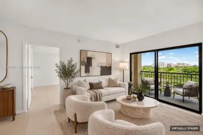 3530 SW 22nd St #805, Miami: photo 1 of 39