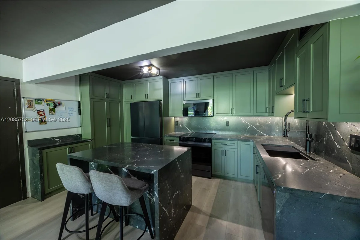 6801 Indian Creek Dr #201, Miami Beach: photo 1 of 12