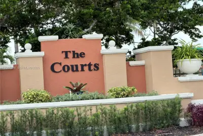 6520 NW 114th Ave #1621, Doral: photo 1 of 29