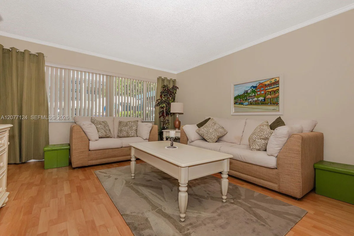 330 SE 2nd St #101H, Hallandale Beach: photo 1 of 21