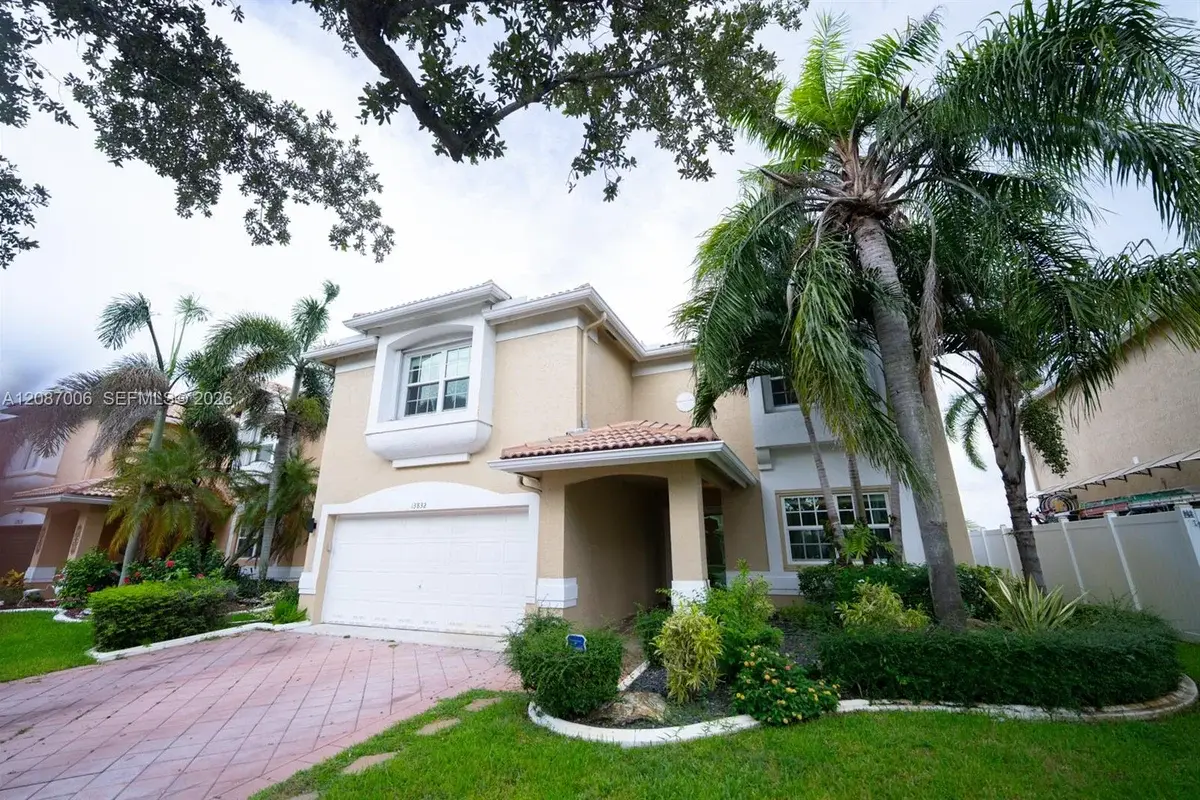 13832 NW 22nd St, Sunrise: photo 1 of 57