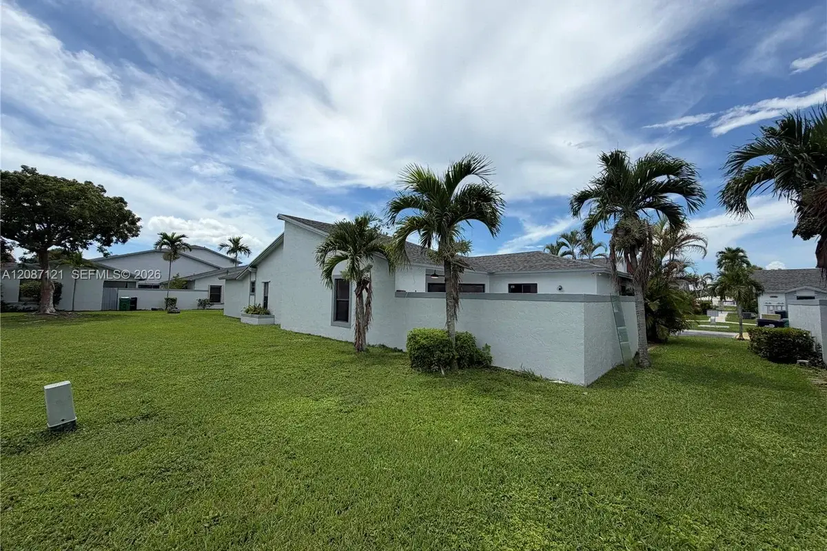 6705 SW 152nd Pl #45-05, Miami: photo 1 of 29