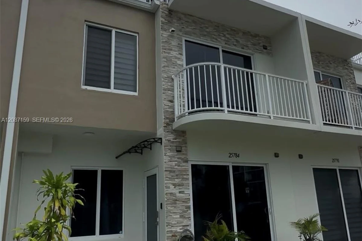 25784 SW 139th Path, Homestead: photo 1 of 13