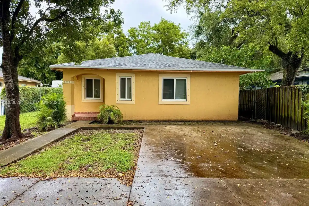 7929 NW 10th Ct, Miami: photo 1 of 22