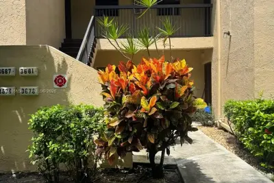 3679 Cocoplum Cir #3528, Coconut Creek: photo 1 of 36
