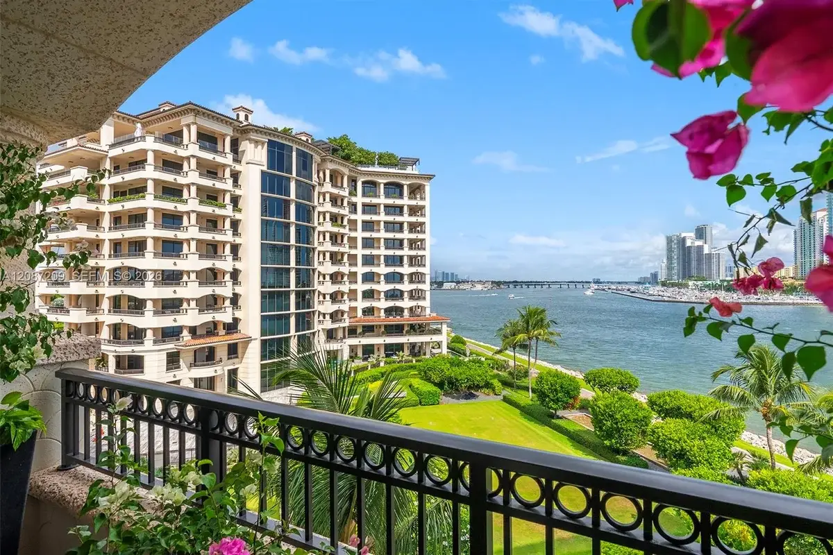 7052 Fisher Island Dr, Miami Beach: photo 1 of 78