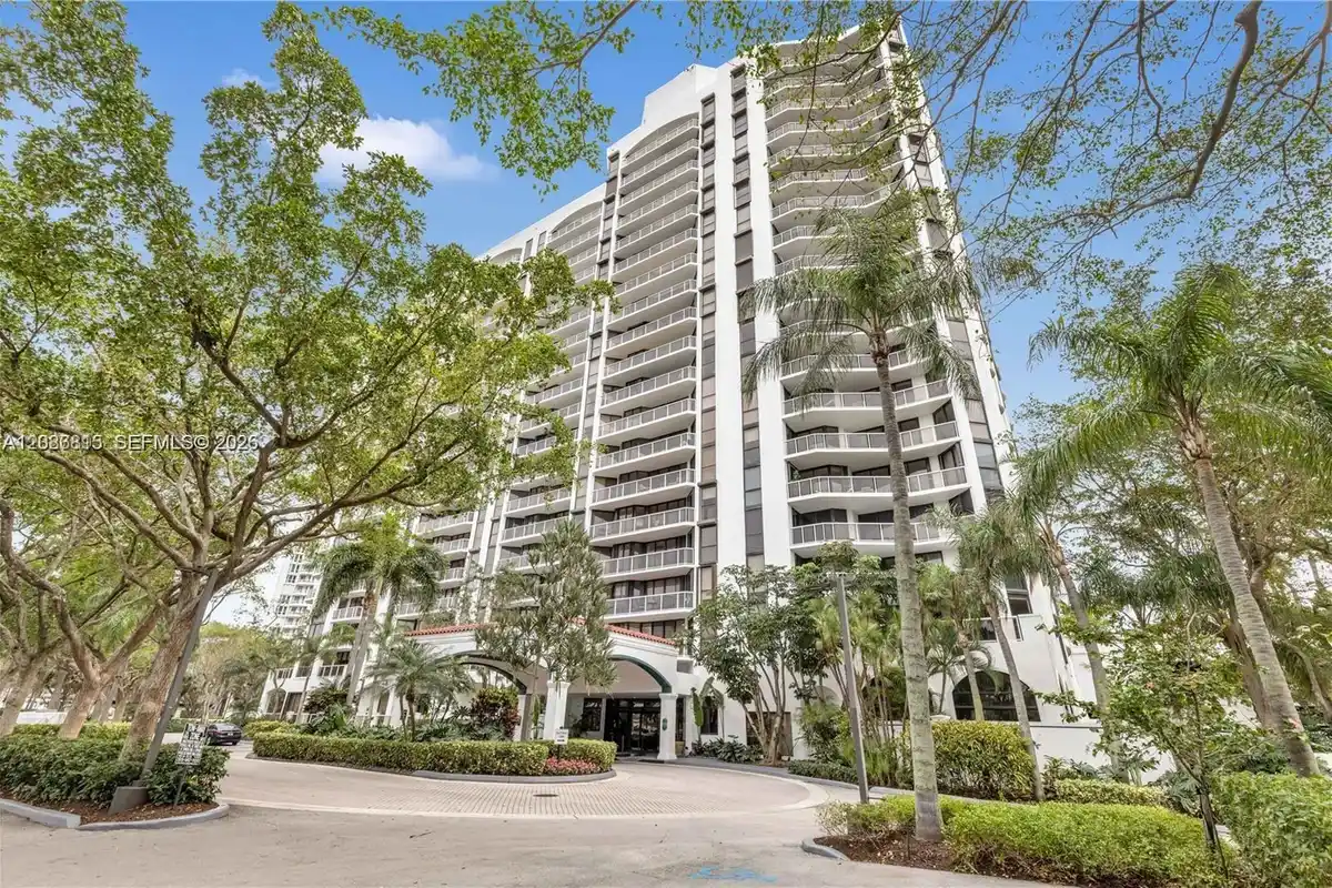 3640 Yacht Club Dr #503, Aventura: photo 1 of 13