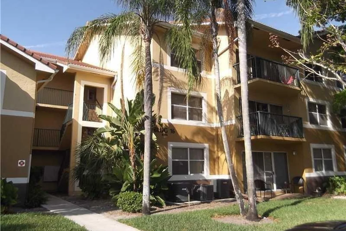 8701 Wiles Rd #204, Coral Springs: photo 1 of 16