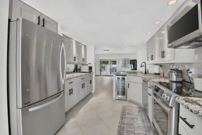 1330 NW 13th St #16, Boca Raton: photo 1 of 46