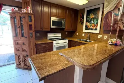 1441 W Central St, Lantana: photo 1 of 11