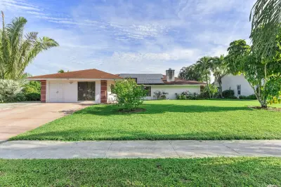 154 Santa Monica Ave, Royal Palm Beach: photo 1 of 54