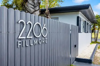 2206 Fillmore St #8, Hollywood: photo 1 of 20