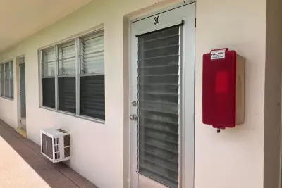 30 Chatham B, West Palm Beach: photo 1 of 44