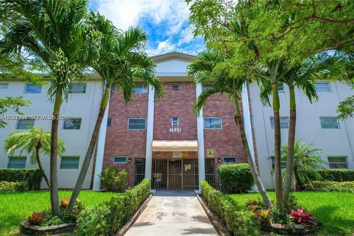 16851 NE 18th Ave #302, North Miami Beach: photo 1 of 13