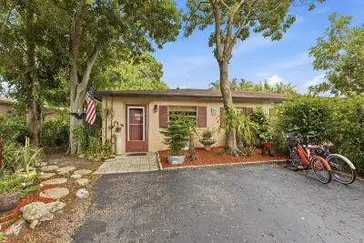 5127 Rose Hill Dr, Boynton Beach: photo 1 of 27