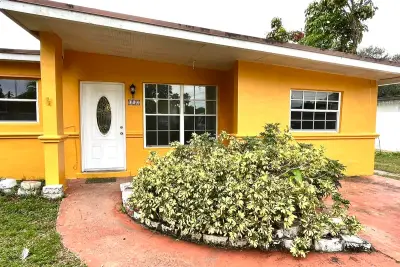 112 Newton Rd, West Park: photo 1 of 11
