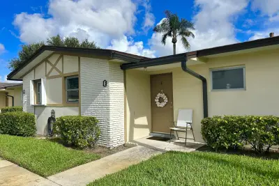 2811 Ashley Dr W #E, West Palm Beach: photo 1 of 41