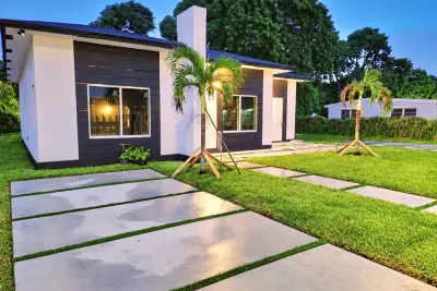 10220 SW 170th Ter, Miami: photo 1 of 1
