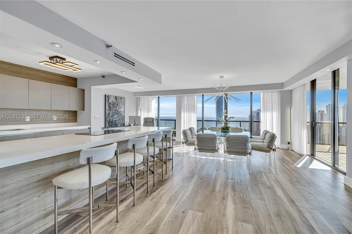 19667 Turnberry Way #25K, Aventura: photo 1 of 26