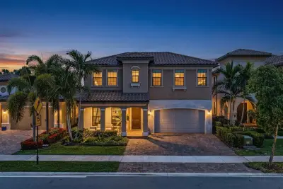 12143 S Baypoint Cir, Parkland: photo 1 of 101