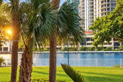19390 Collins Ave #119, Sunny Isles Beach: photo 1 of 19