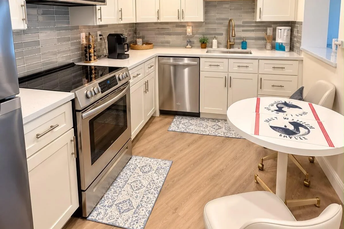 3090 N Course Dr #805, Pompano Beach: photo 1 of 15