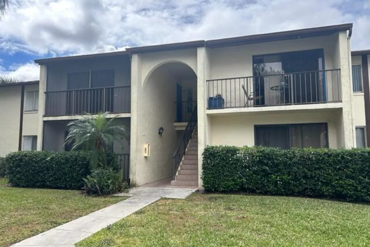 4829 Sable Pine Cir #D1, West Palm Beach: photo 1 of 12