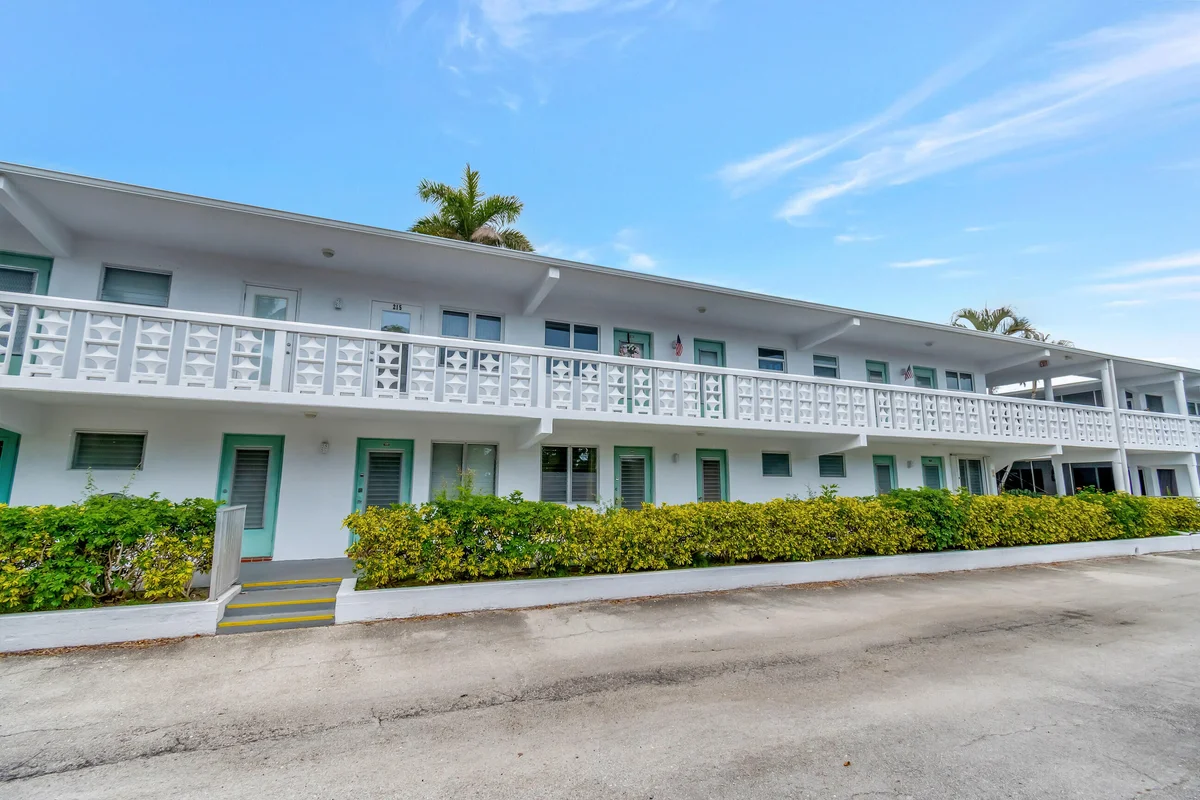 2161 NE 42nd Ct #116, Lighthouse Point: photo 1 of 45