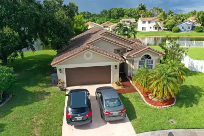 5851 Amethyst Ct, Boynton Beach: photo 1 of 23