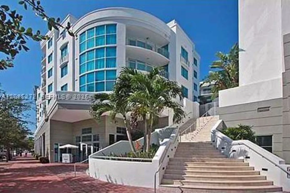 110 Washington Ave #1802, Miami Beach: photo 1 of 1
