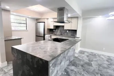 4930 E Sabal Palm Blvd #206, Tamarac: photo 1 of 65