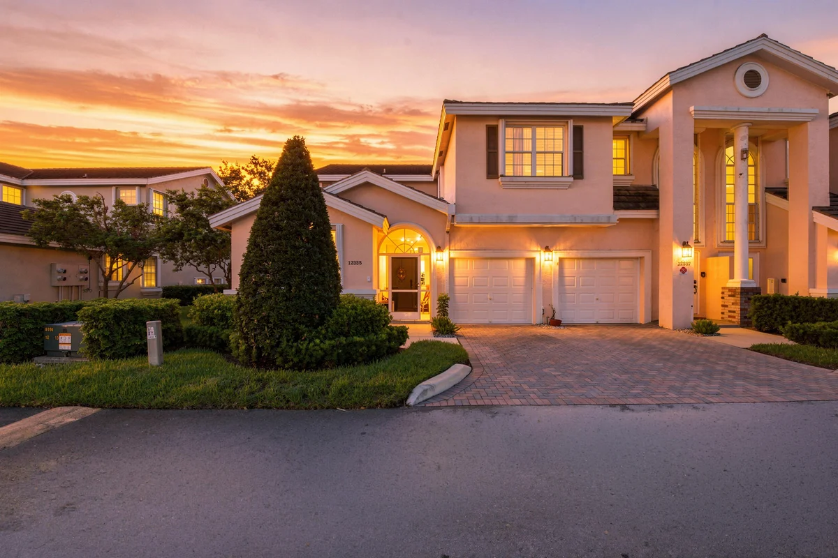 12335 NW 10th Dr #B-5, Coral Springs: photo 1 of 45