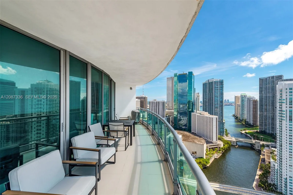 350 S Miami Ave #3802, Miami: photo 1 of 34