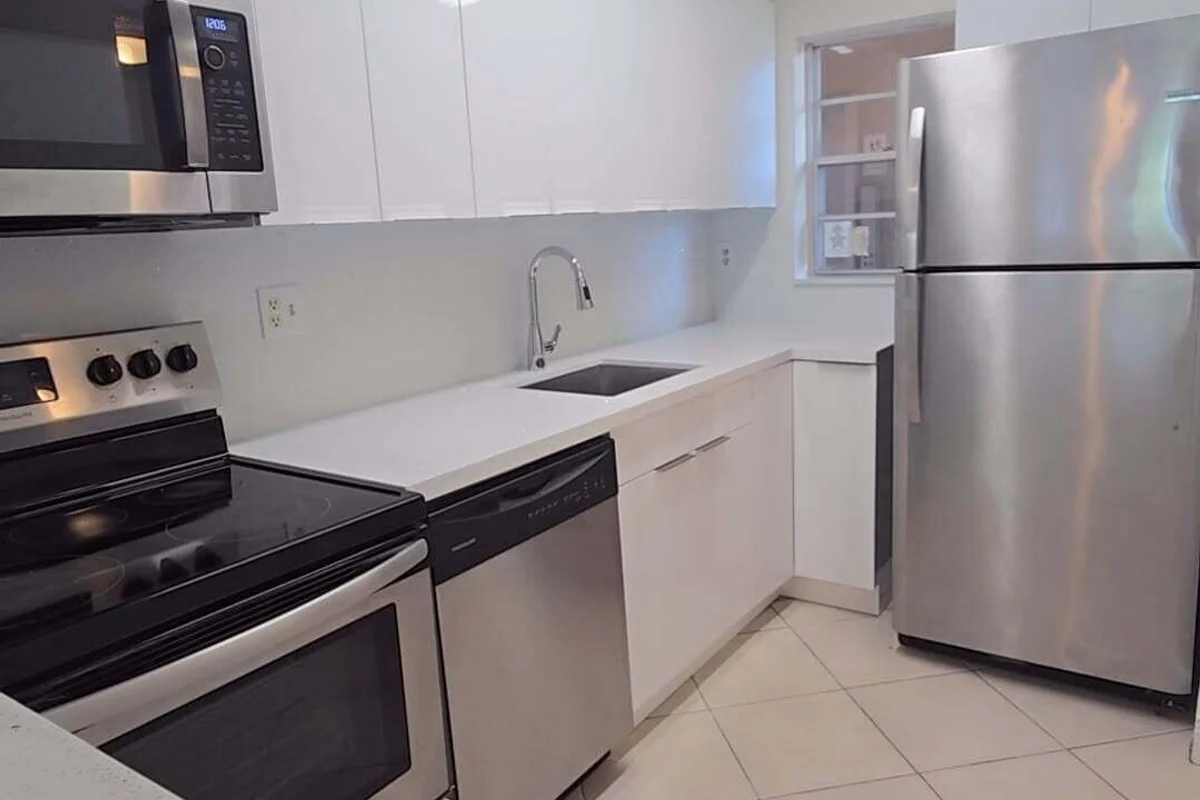 4121 Stirling Rd #404, Dania Beach: photo 1 of 22