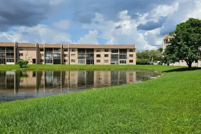 2981 N Nob Hill Rd #201, Sunrise: photo 1 of 28
